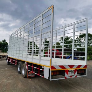 ISUZU FVM 240แรงม้า รถบรรทุก 10ล้อ กระบะคอกสูง ปี2018 ISUZU FVM 240แรงม้า รถบรรทุก 10ล้อ กระบะคอกสูง ปี2018