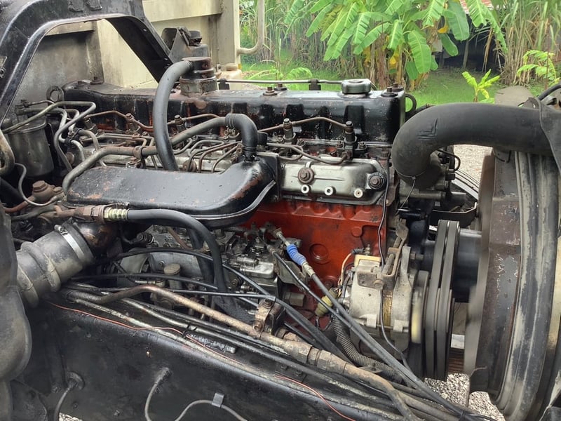 N352 ISUZU Rocky นางฟ้า 240 แรง สองเพลา มีระบบลากจูง N352 ISUZU Rocky นางฟ้า 240 แรง สองเพลา มีระบบลากจูง