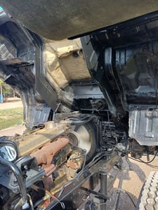 รหัส N200 MITSUBISHI 195แรงม้า รถบรรทุก 6ล้อ บรรทุกน้ำ 6,000 ลิตร ปี2006 