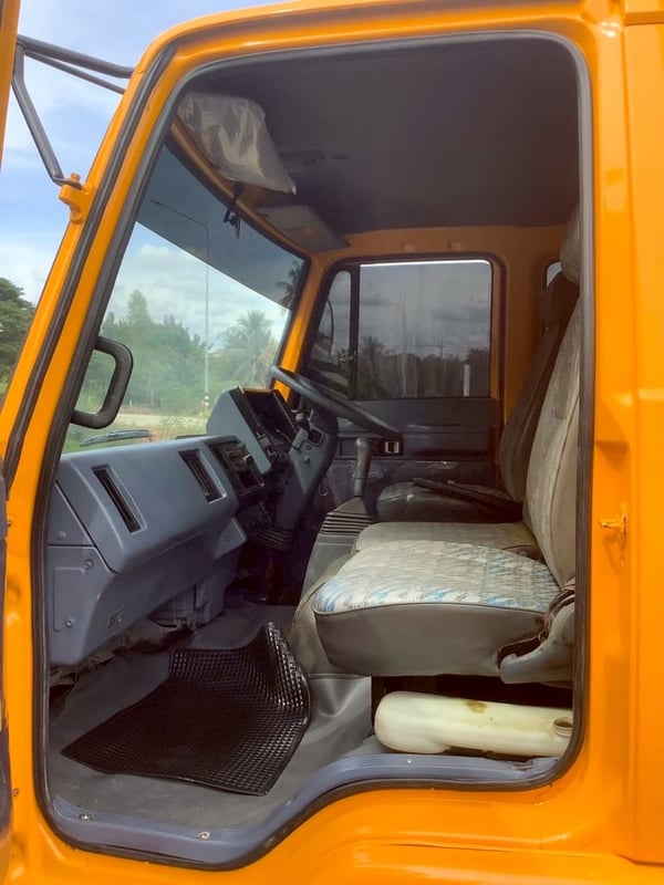 รหัส N286 ISUZU FTR 195แรงม้า รถบรรทุก 6ล้อ บรรทุกขยะ ปี2011 รหัส N286 ISUZU FTR 195แรงม้า รถบรรทุก 6ล้อ บรรทุกขยะ ปี2011