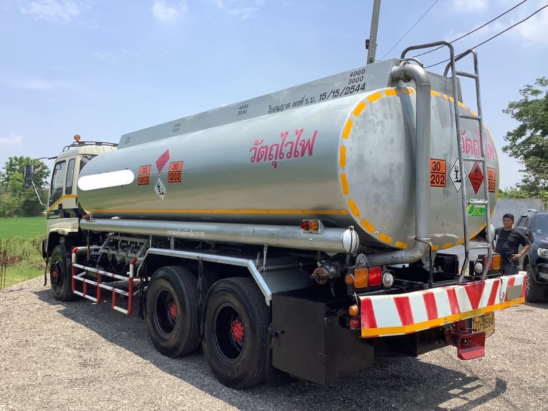 รหัส N340 ISUZU FVM 270แรงม้า รถบรรทุก 10ล้อ รถน้ำมัน 16,000 ลิตร ยางเต็ม เครื่องดี