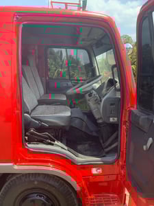 รหัส N324 HINO FB 150แรงม้า รถบรรทุก 6ล้อ บรรทุกน้ำ 5,000 ลิตร ปี1997