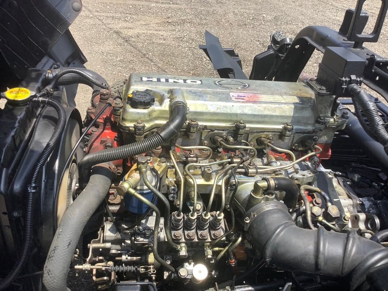 รหัส N324 HINO FB 150แรงม้า รถบรรทุก 6ล้อ บรรทุกน้ำ 5,000 ลิตร ปี1997