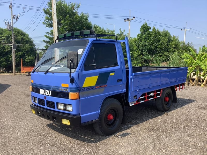 รหัส N328 Isuzu  NKR 88 แรง รถห้งแท้ ปี 37 โทร 0839946814 น็อต
