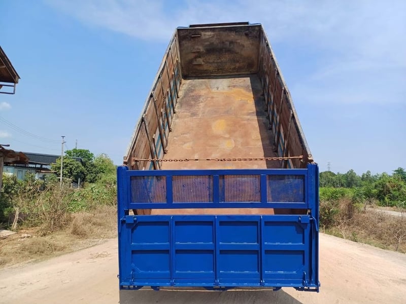 ISUZU Rocky รุ่นนางฟ้าแท้ 195แรง รถบรรทุก 10ล้อ ดั้มพ์ ปี1998 ISUZU Rocky รุ่นนางฟ้าแท้ 195แรง รถบรรทุก 10ล้อ ดั้มพ์ ปี1998