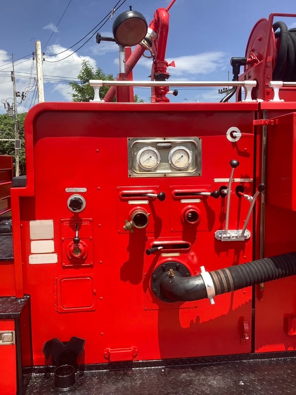 รหัส N326 มิตซู 6 ล้อ รถดับเพลิง เครื่อง 160 แรง ปี 36 เครื่องดี ยางดี คัสซีสวย ราคา 390,000 โทร 0839946814 น็อต