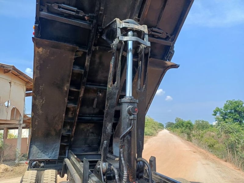 ISUZU Rocky รุ่นนางฟ้าแท้ 195แรง รถบรรทุก 10ล้อ ดั้มพ์ ปี1998 ISUZU Rocky รุ่นนางฟ้าแท้ 195แรง รถบรรทุก 10ล้อ ดั้มพ์ ปี1998
