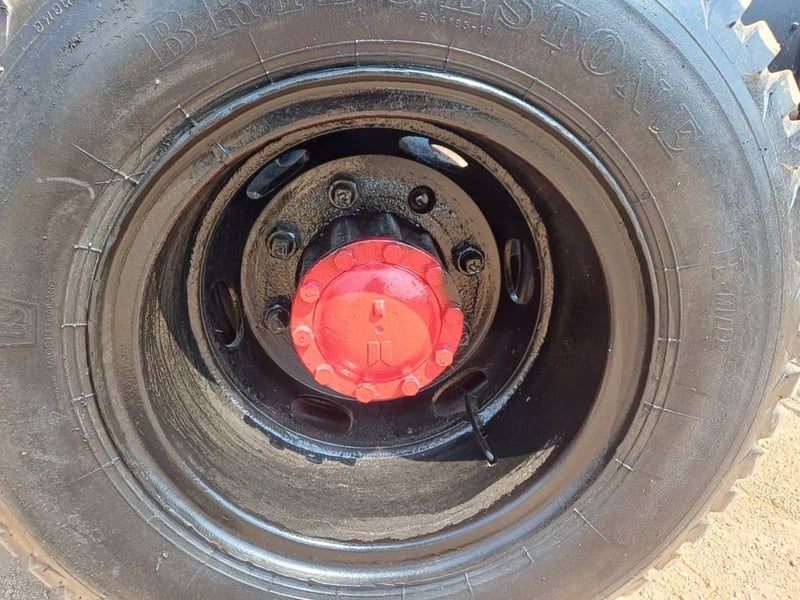 รหัสรถ N240 Isuzu Rocky 10 ล้อ สองเพล เครื่อง 195 แรง เกียร์ ZF (นางฟ้าแท้)  ปี 41 ราคา 520,000 บาท 0839946814 , 0645676569 น็อต