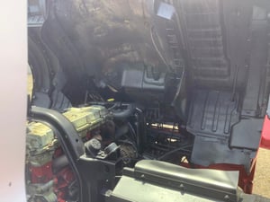 รหัส N324 HINO FB 150แรงม้า รถบรรทุก 6ล้อ บรรทุกน้ำ 5,000 ลิตร ปี1997