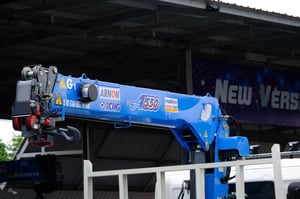 รถบรรทุกติดเครน