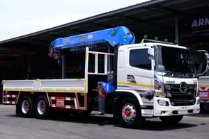 รถ10ล้อติดเครนใหม่ 8 ตัน 