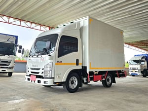 4ล้อ NLR 130 ปี 2564 ตู้ไซส์ใหญ่ สูง 2.16 ไม่ติดเวลา ป้ายเล็ก รถห้างแท้ๆ