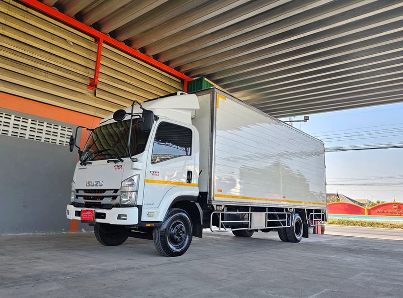 FRR 190 ตู้เย็น+พร้อมแอร์ Carrier ตู้ยาว 6.50 ม. 	