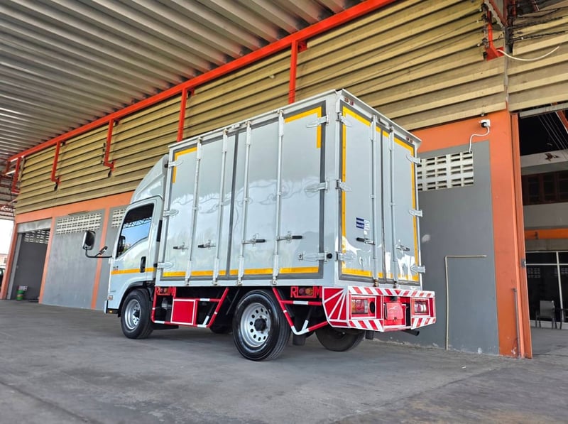 4ล้อ NLR 130 แรงม้า ปี 2565 ตู้6บาน เปิดรอบ ไม่ติดเวลา ป้ายเล็ก รถห้างแท้ๆ 4ล้อ NLR 130 แรงม้า ปี 2565 ตู้6บาน เปิดรอบ ไม่ติดเวลา ป้ายเล็ก รถห้างแท้ๆ