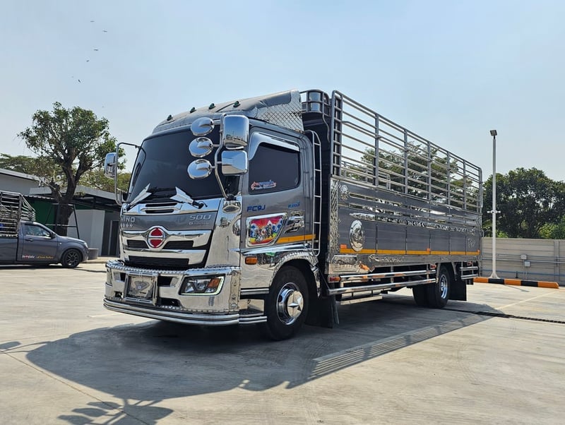 NEW Hino FC9J 210 Victor อู่ช่างยุทธ ปี 2566 ยาว 6.60 เมตร กระบะพื้นสแตนเลส+แผงมิเนียม