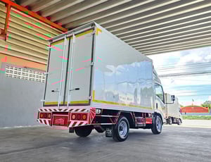 4ล้อ NLR 130 ปี 2564 ตู้ไซส์ใหญ่ สูง 2.00 ไม่ติดเวลา ป้ายเล็ก รถห้างแท้ๆ