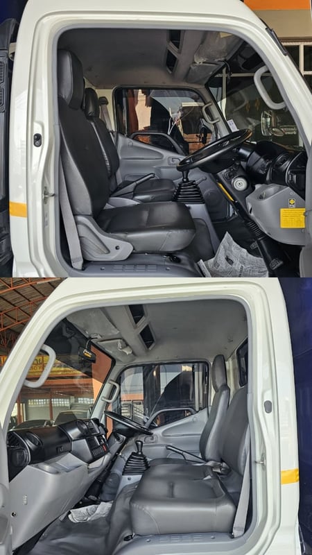 4ล้อป้ายเล็ก HINO 136 ไมล์ 90,xxx XZU ATOM ปี 2565  ไมล์ 90,xxx 