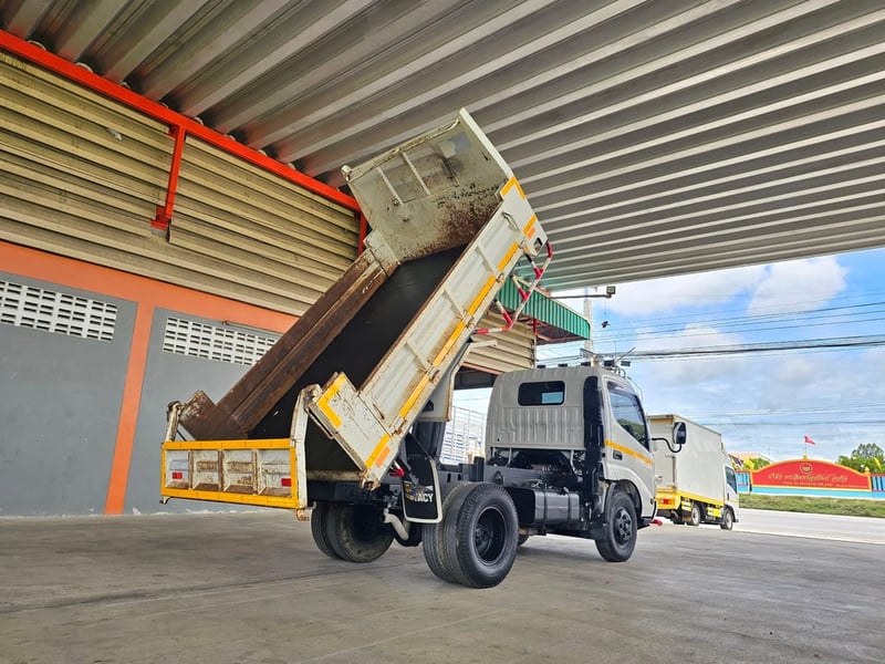 ดั้มพ์ 3คิว ไมล์ 38,xxx HINO XZU 150 ปี 2566