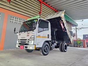 ISUZU NMR 130 ดั้มพ์เล็ก 3 คิว ปี 2566 ISUZU NMR 130 ดั้มพ์เล็ก 3 คิว ปี 2566