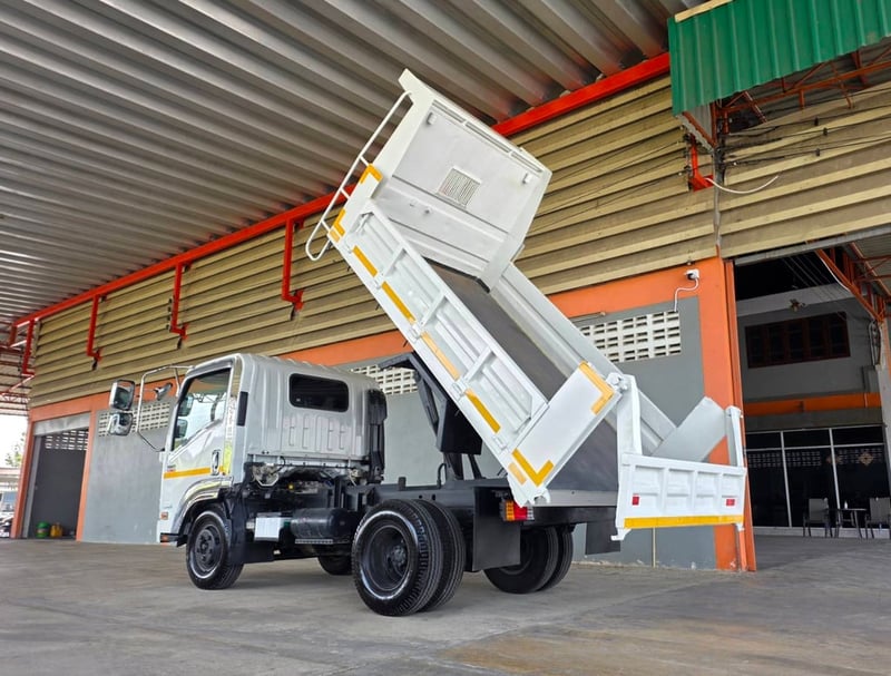 NEW NMR 130 ไมล์ 4หมื่นโล ยางใหม่ 6เส้น รุ่นใหม่ไฟโปรเจคเตอร์ NEW NMR 130 ไมล์ 4หมื่นโล ยางใหม่ 6เส้น รุ่นใหม่ไฟโปรเจคเตอร์