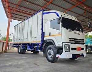 NEW FTR 240 ปี 2566 ตู้ 10 บาน ไมล์ 78,xxx รถห้างแท้ ยาว 7.60 เมตร