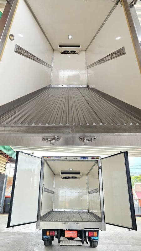 4ล้อ HINO ATOM XZU 136 ตู้เย็น ไมล์ 98,xxx กระจกไฟฟ้า ปี 2566 ป้ายเล็กไม่ติดเวลา 4ล้อ HINO ATOM XZU 136 ตู้เย็น ไมล์ 98,xxx กระจกไฟฟ้า ปี 2566 ป้ายเล็กไม่ติดเวลา