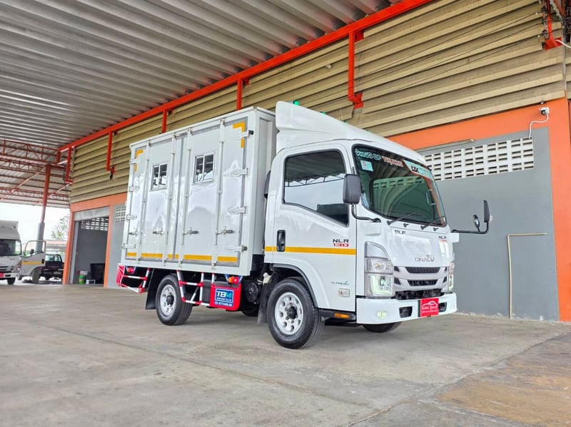 4ล้อ ป้ายเล็ก NEW NLR 130 ไมล์น้อย ตู้เปิดรอบด้าน 6 บาน 4ล้อ ป้ายเล็ก NEW NLR 130 ไมล์น้อย ตู้เปิดรอบด้าน 6 บาน