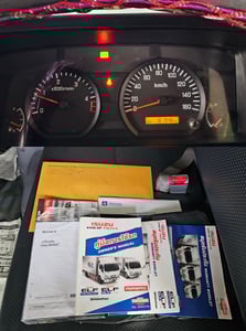  4ล้อ  NLR ปี 2565  ตู้สูง 2.10 ไม่ติดเวลา ป้ายเล็ก รถห้างแท้ 