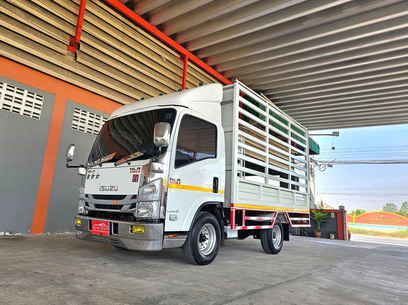 ISUZU NLR 130 แรงม้า ไมล์ 9 หมื่นโล ป้ายเล็ก ไม่ติดเวลา ขายถูกๆ 