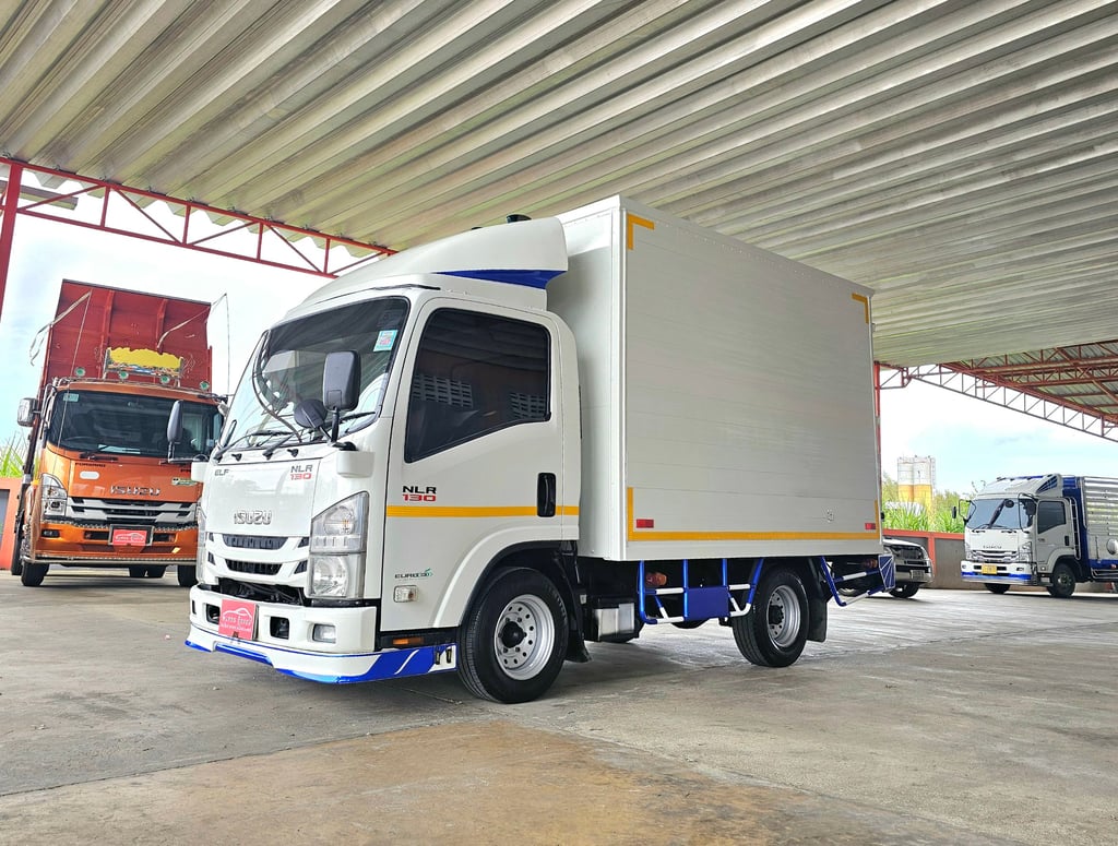 4ล้อ NLR 130 ปี 2564 ตู้ไซส์ใหญ่ สูง 2.00 ไม่ติดเวลา ป้ายเล็ก รถห้างแท้ๆ