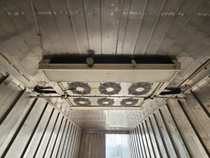 ขายตู้เบิ้ม (ตู้เย็น) + ลิฟท้าย+ เครื่องทำความเย็น ใส่ FVM 300