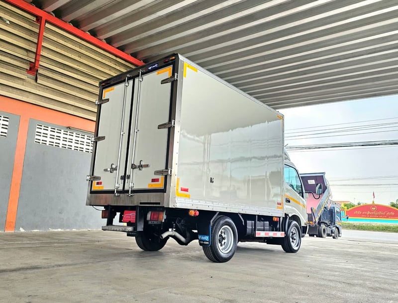 4ล้อ HINO ATOM XZU 136 ตู้เย็น ไมล์ 98,xxx กระจกไฟฟ้า ปี 2566 ป้ายเล็กไม่ติดเวลา 4ล้อ HINO ATOM XZU 136 ตู้เย็น ไมล์ 98,xxx กระจกไฟฟ้า ปี 2566 ป้ายเล็กไม่ติดเวลา