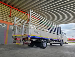 FRR 210 ปี 2565 กระบะคอก ยาว 6.60 เมตร แผงมิเนียม น.น รถ 4.9 ตัน