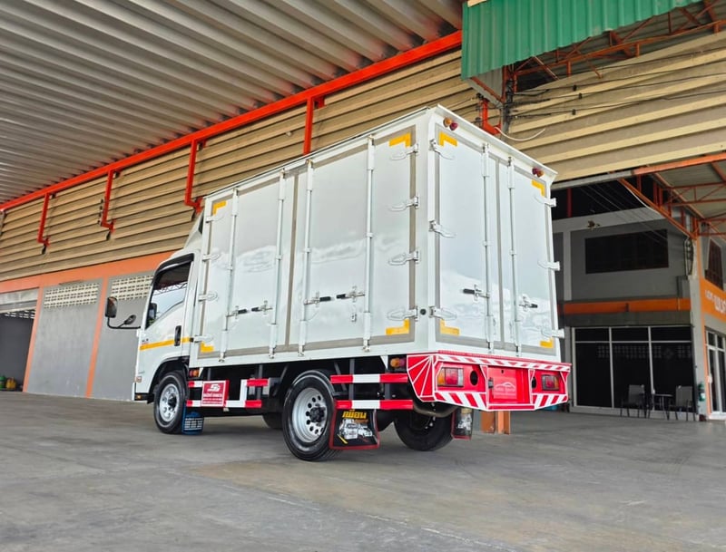 4ล้อ ป้ายเล็ก NEW NLR 130 ไมล์น้อย ตู้เปิดรอบด้าน 6 บาน 4ล้อ ป้ายเล็ก NEW NLR 130 ไมล์น้อย ตู้เปิดรอบด้าน 6 บาน