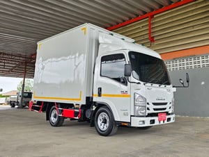 4ล้อ NLR 130 ปี 2564 ตู้ไซส์ใหญ่ สูง 2.16 ไม่ติดเวลา ป้ายเล็ก รถห้างแท้ๆ