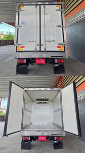 4ล้อ HINO ATOM XZU 136 ตู้เย็น ไมล์ 89,xxx กระจกไฟฟ้า ปี 2566 ป้ายเล็กไม่ติดเวลา