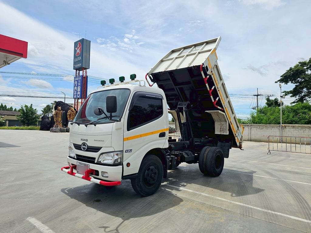 ดั้มพ์ 3คิว ไมล์ 38,xxx HINO XZU 150 ปี 2566