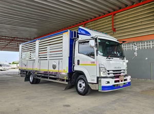 NEW FRR 210 พื้นเลส ไมล์ 80,xxx รถปี 2566 กระบะพื้นสแตนเลส+แผงมิเนียมเปิดข้างได้ ยาว 6.50 เมตร