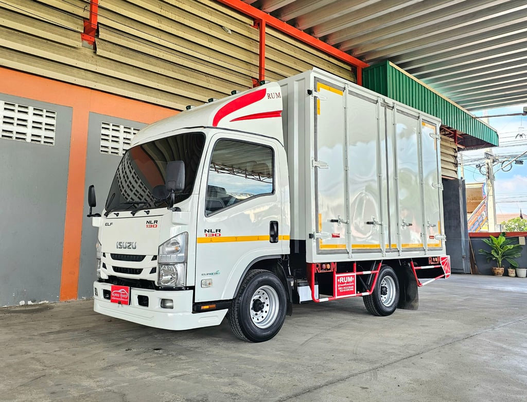 4ล้อ NLR 130 ปี 2564 ตู้ไซส์ใหญ่พิเศษ สูง 2.10 ไม่ติดเวลา ป้ายเล็ก รถห้างแท้ๆ