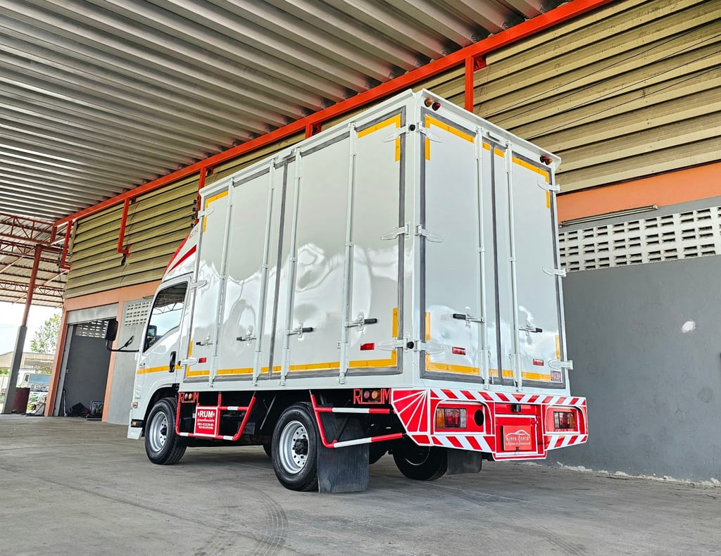 4ล้อ NLR 130 ปี 2564 ตู้ไซส์ใหญ่พิเศษ สูง 2.10 ไม่ติดเวลา ป้ายเล็ก รถห้างแท้ๆ