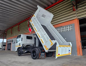 NMR 130 ยางเต็ม6เส้น ไมล์น้อย พร้อมใช้