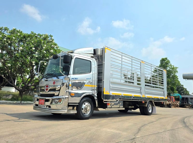NEW FC9j 210 ปี 2567 ไมล์ 8 หมื่น กระบะเปิดข้างได้ พื้นสแตนเลส ยาว 6.60 ยางใหม่ 6 เส้น