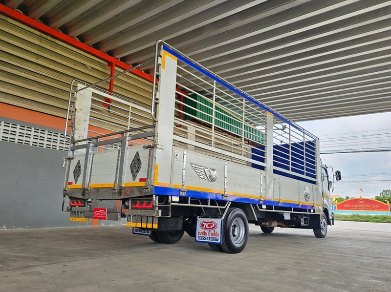 NEW FRR 210 ปี 2566 กระบะคอก แผงมิเนียม เปิดรอบข้างได้ ยาว 6.60 เมตร แผงมิเนียม น.น รถ 4.8 ตัน