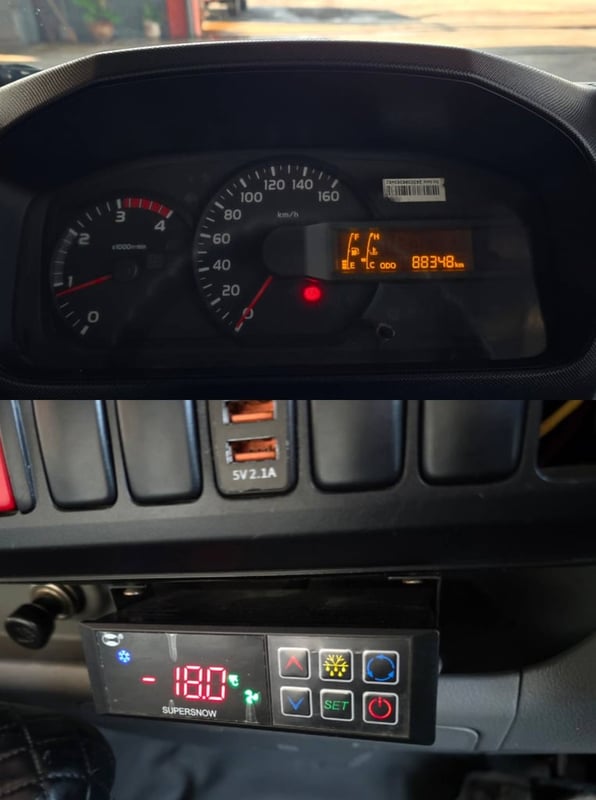 4ล้อ HINO ATOM XZU 136 ตู้เย็น ไมล์ 88,xxx กระจกไฟฟ้า ปี 2566 ป้ายเล็กไม่ติดเวลา