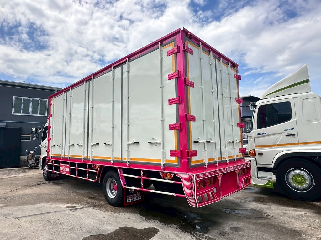 🚚6 ล้อ ตู้ 10 บาน HINO FC 210 ปี 64💕