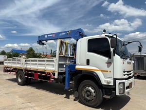 ISUZU FTR 240แรงม้า รถบรรทุก 6ล้อ กระบะเหล็กติดเครน ปี2019 เลขไมล์น้อยกว่า 500,000 กม.