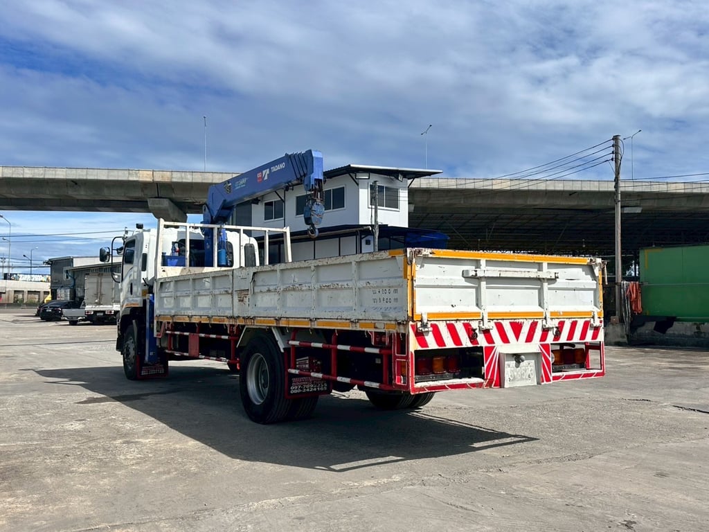 ISUZU FTR ปี 62 เครน TADANO 5 ตัน  5 ปลอก