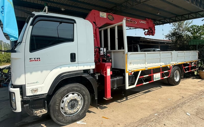 FTR240 ปี66 พร้อมเครนไหม่ 5ตัน 6ปลอก รถห้างแท้ มือเดียวป้ายแดง 🚚