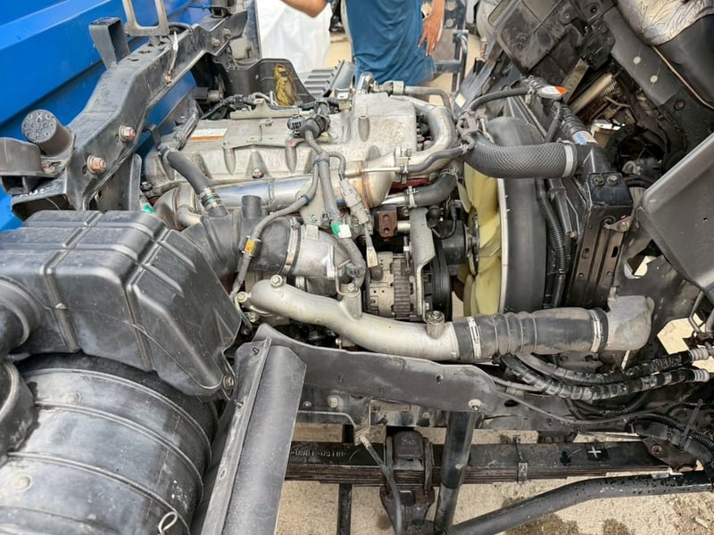 HINO FC 210แรงม้า รถบรรทุก 6ล้อ กระบะเลส ปี2019 เลขไมล์น้อยกว่า 50,000 กม.