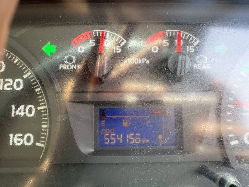 Hino Victor 240 ปี 60 6 ล้อ ตู้เย็น เทอร์โมคิง พร้อมลิฟต์ท้าย Hino Victor 240 ปี 60 6 ล้อ ตู้เย็น เทอร์โมคิง พร้อมลิฟต์ท้าย